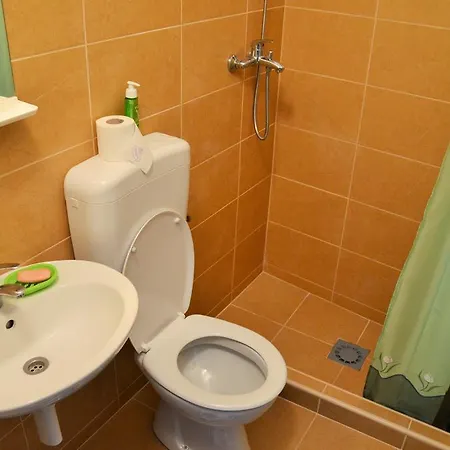 莫斯塔尔市中心旅馆 *